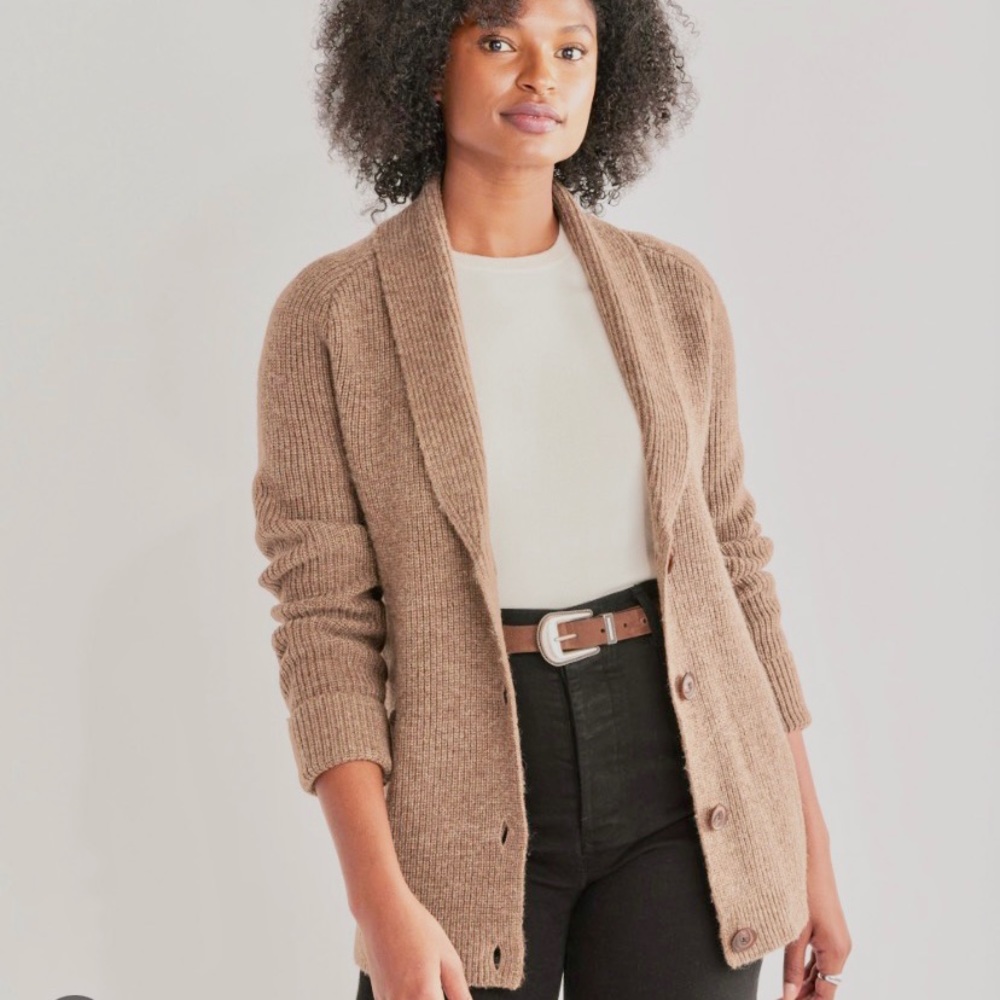 EUC BANANA REP cotton sweater with pockets